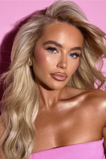Barbie makeup